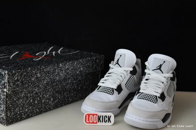 4 Retro Military DH6927-111 Black Jordan 0604